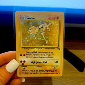 Hitmonlee holographic Pokémon Card